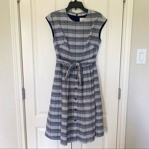 LIKE NEW Gal Meets Glam Dress